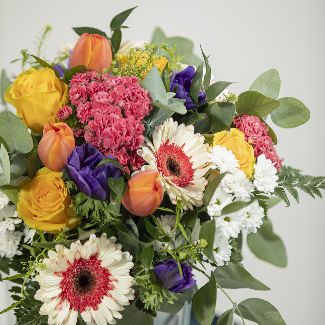 Bouquet fantasia Fioreria Pinciroli consegna a domicilio